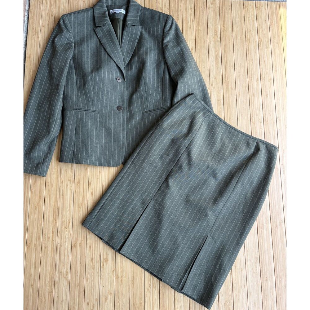 Vintage Dress Barn Olive Green Pinstripe Skirt Suit – Size 16